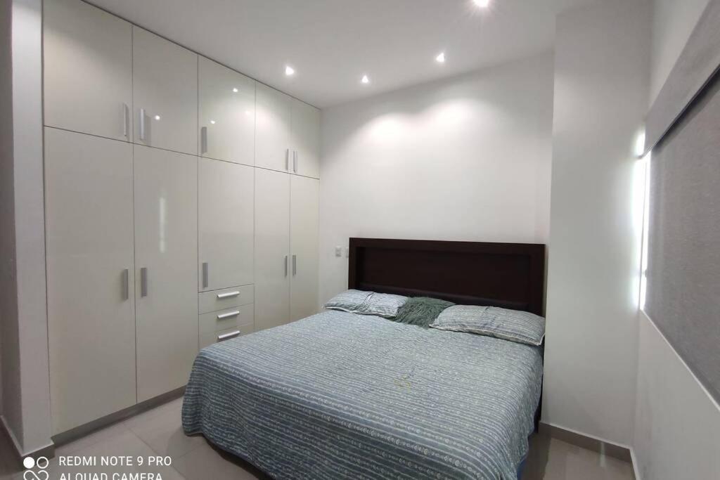 Condominio Torre Eme Frente Al Malecon Vista A La Ciudad Con Alberca Y Algo Al Mar Gimnacio Mazatlán Eksteriør billede